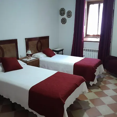 Hostal Puerta Medina-2